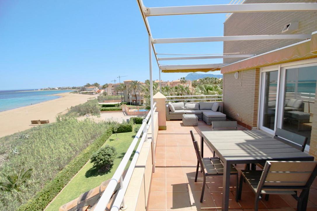 Atico Frontal Al Mar Con Piscina Privada By Homeprive Denia Kültér fotó