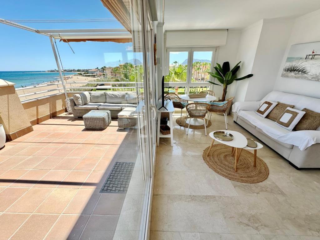 Atico Frontal Al Mar Con Piscina Privada By Homeprive Denia Kültér fotó