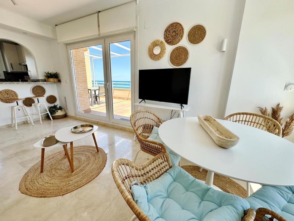 Atico Frontal Al Mar Con Piscina Privada By Homeprive Denia Kültér fotó
