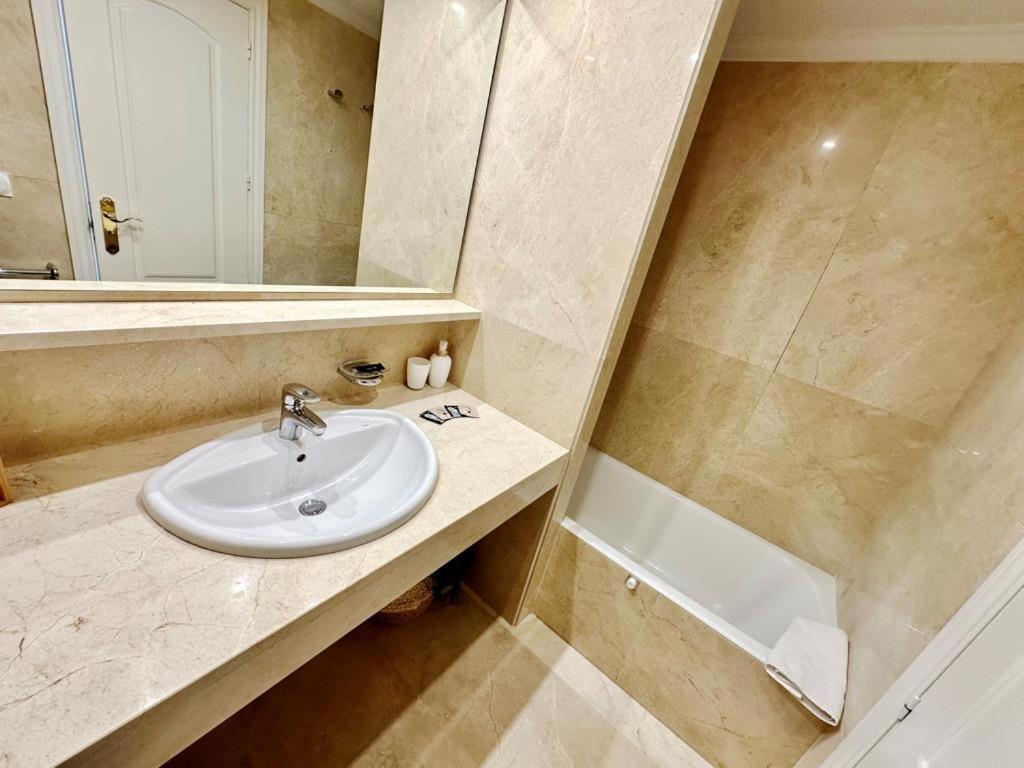 Atico Frontal Al Mar Con Piscina Privada By Homeprive Denia Kültér fotó