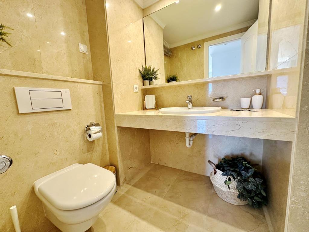Atico Frontal Al Mar Con Piscina Privada By Homeprive Denia Kültér fotó